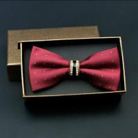 Fluga, Wine Red Spot